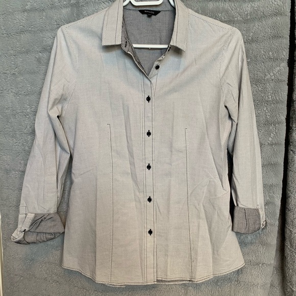 RW&CO. Tops - RW &Co. button up women’s shirt